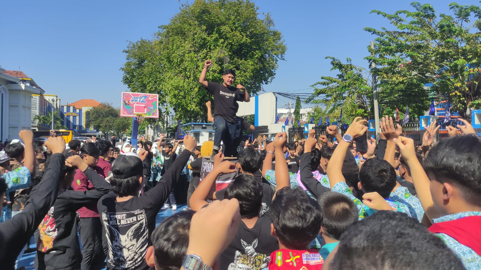 Smamda Sidoarjo Gelar Bazar pada  Hari Ketiga MPLS