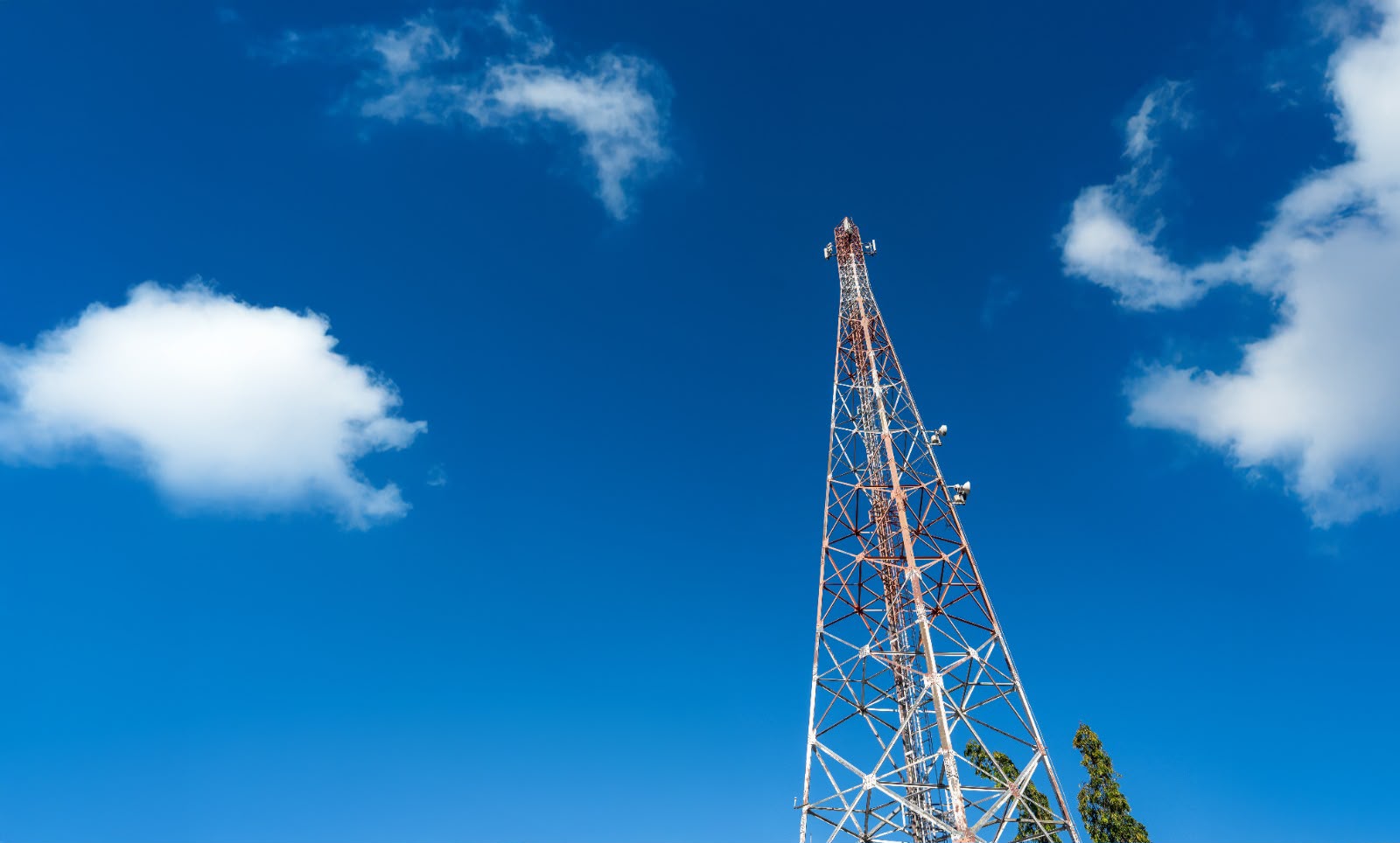 Indosat Berdayakan Ekonomi Lokal dan Percepat Transformasi AI