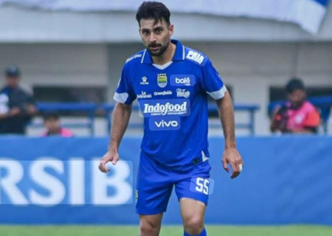 Frans Putros Akhiri Kebersamaan dengan Persib