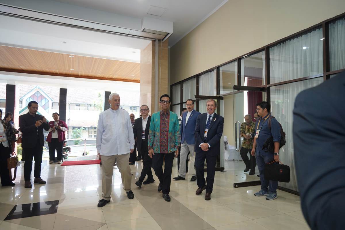 Buka Kongres Alumni Jesuit, Sri Sultan Berharap Jadi Ruang Batin