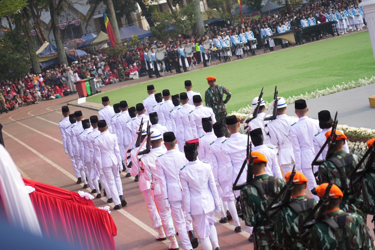 Bupati Bandung Ajak Warga Isi Kemerdekaan dengan Karya 