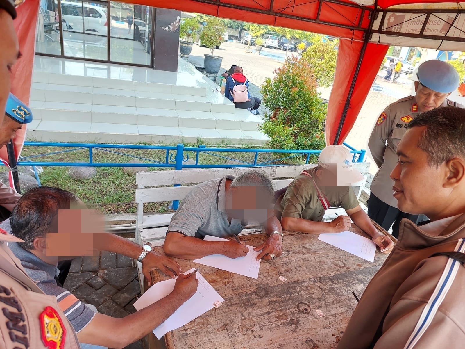 Belasan Calo di Samsat Sidoarjo Terjaring Patroli Provost Polresta