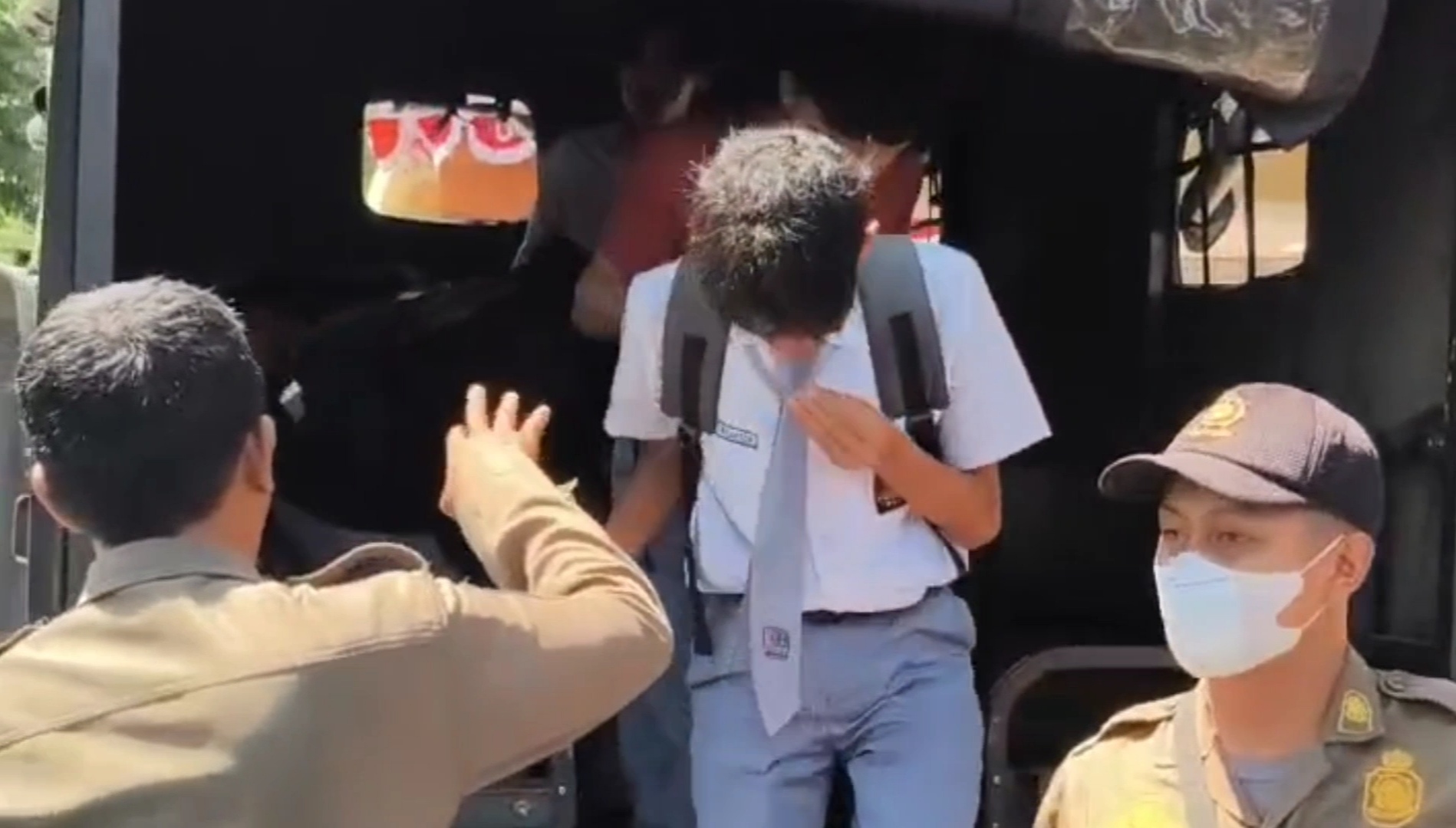 Belasan Pelajar Bolos Sekolah Terjaring Razia Satpol PP