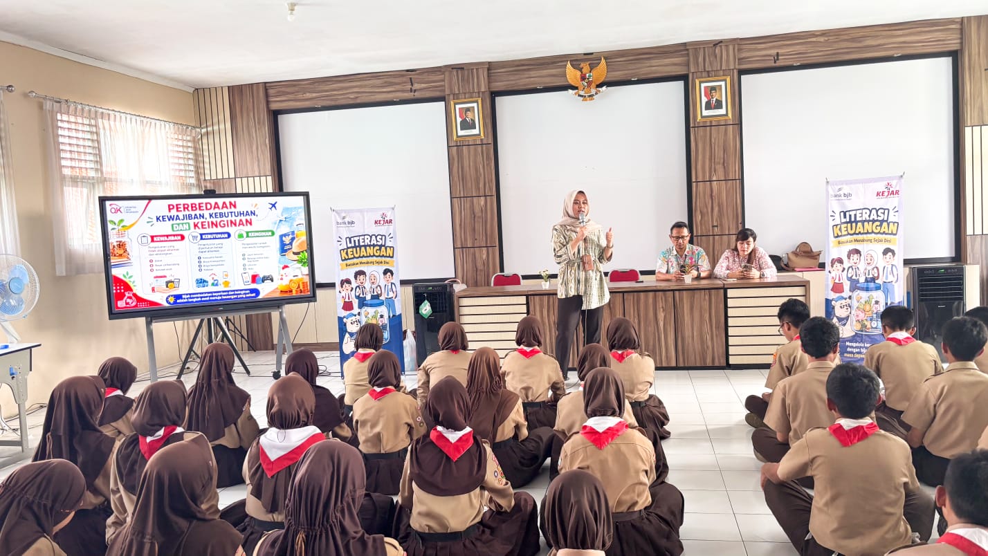 OJK Bekali Pramuka Literasi dan Inklusi Keuangan