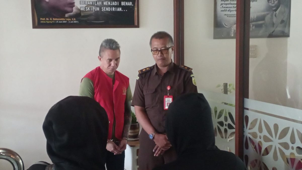 Tim Gabungan Tangkap Buronan Terpidana Kasus Perzinahan