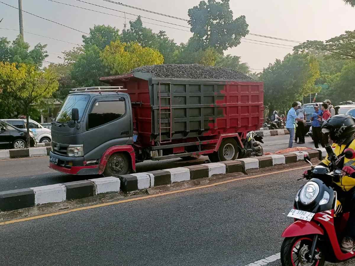Tabrak Truk Mogok, Seorang Remaja Meninggal Dunia