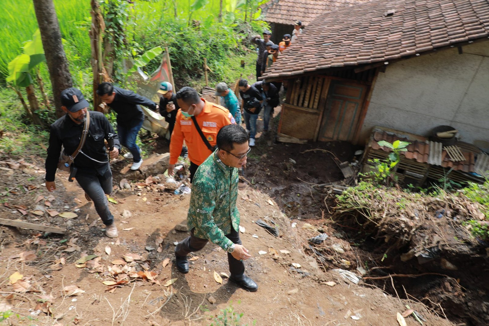 Pemkab Bandung: Penanganan Longsor Kutawaringin Dilakukan secara Pentahelix