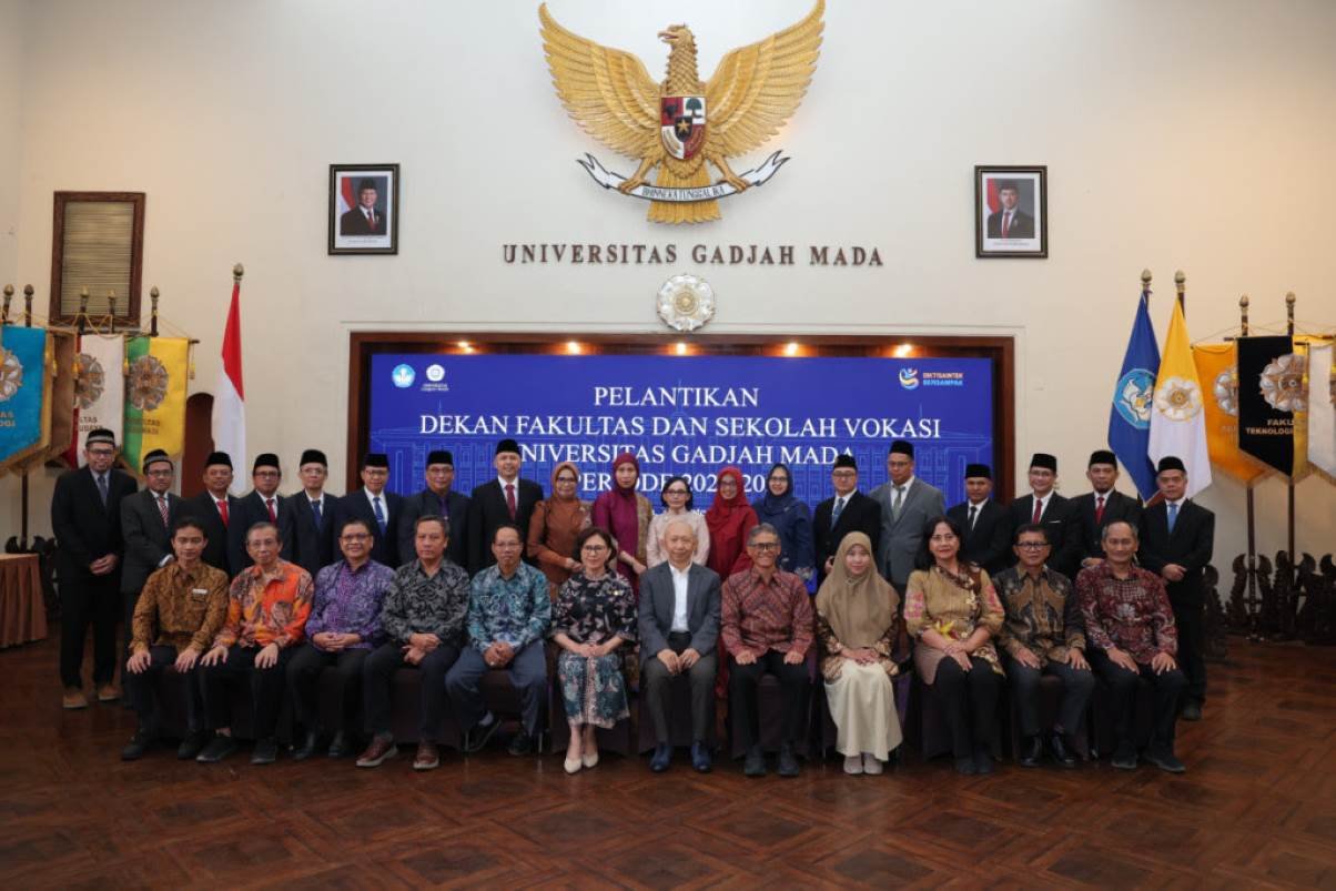 Para Dekan Baru UGM Baru Diharap Bisa Lebih Inovatif dan Adaptif