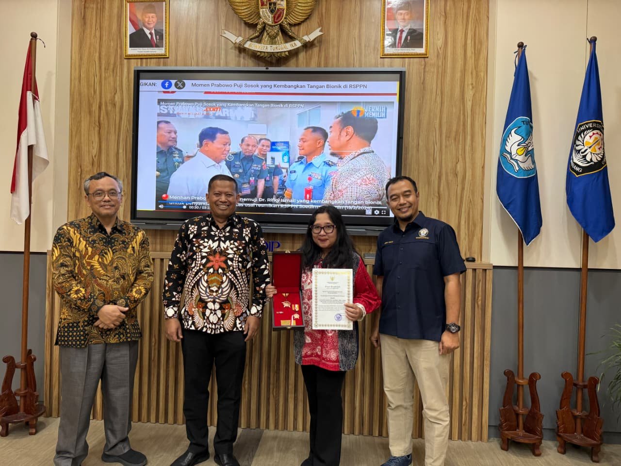 Kembangkan Tangan Bionik dan Alat Rehabilitasi, Undip Raih Penghargaan Menhan