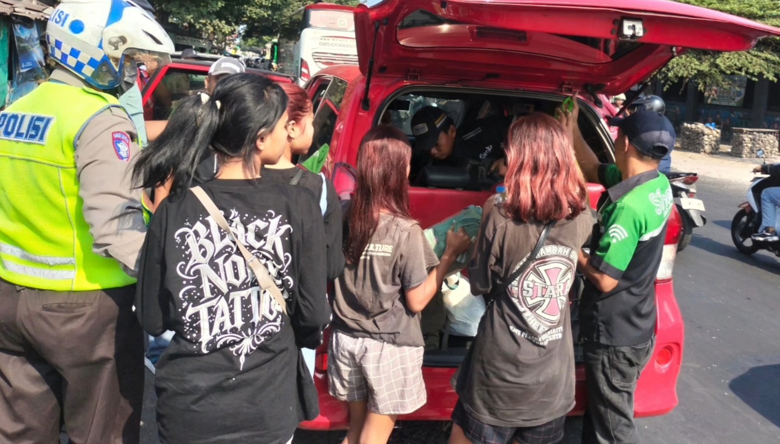 Petugas Satlantas Polresta Sidoarjo Gagalkan Dugaan  TPPO Anak di Bawah Umur 