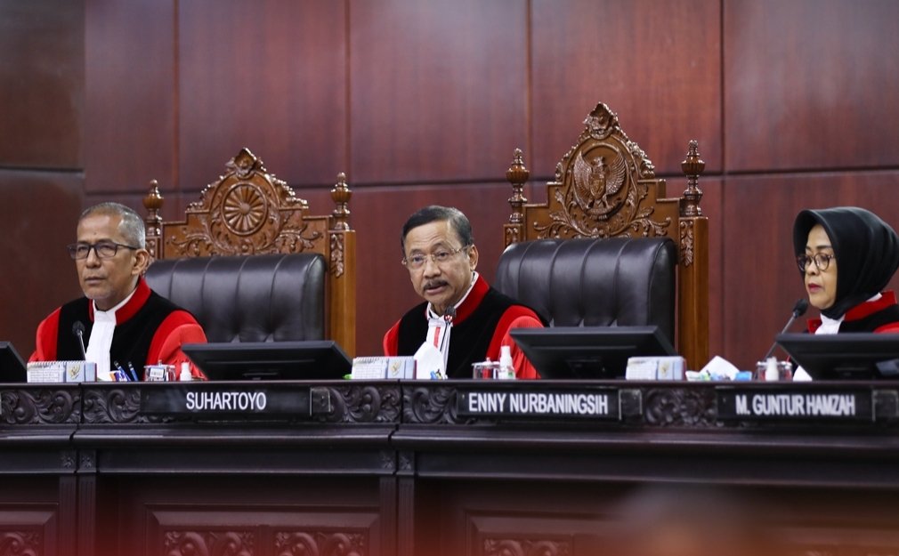 MK Putuskan tidak Terima Gugatan Ijazah Gibran