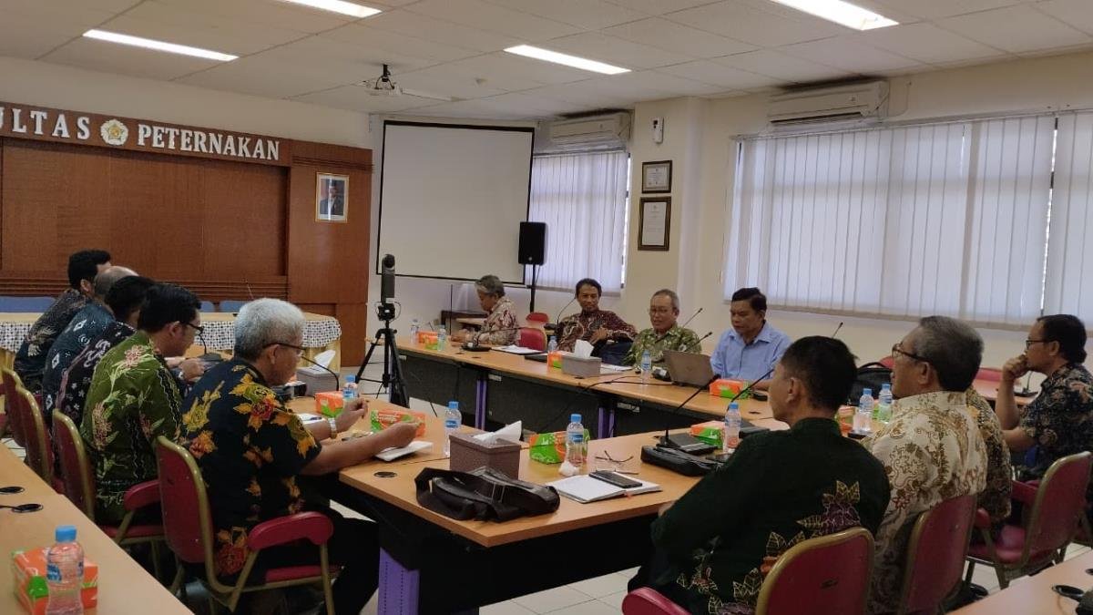 Pemkab Blora Gandeng Fakultas Peternakan UGM Kembangkan Ayam Kampung